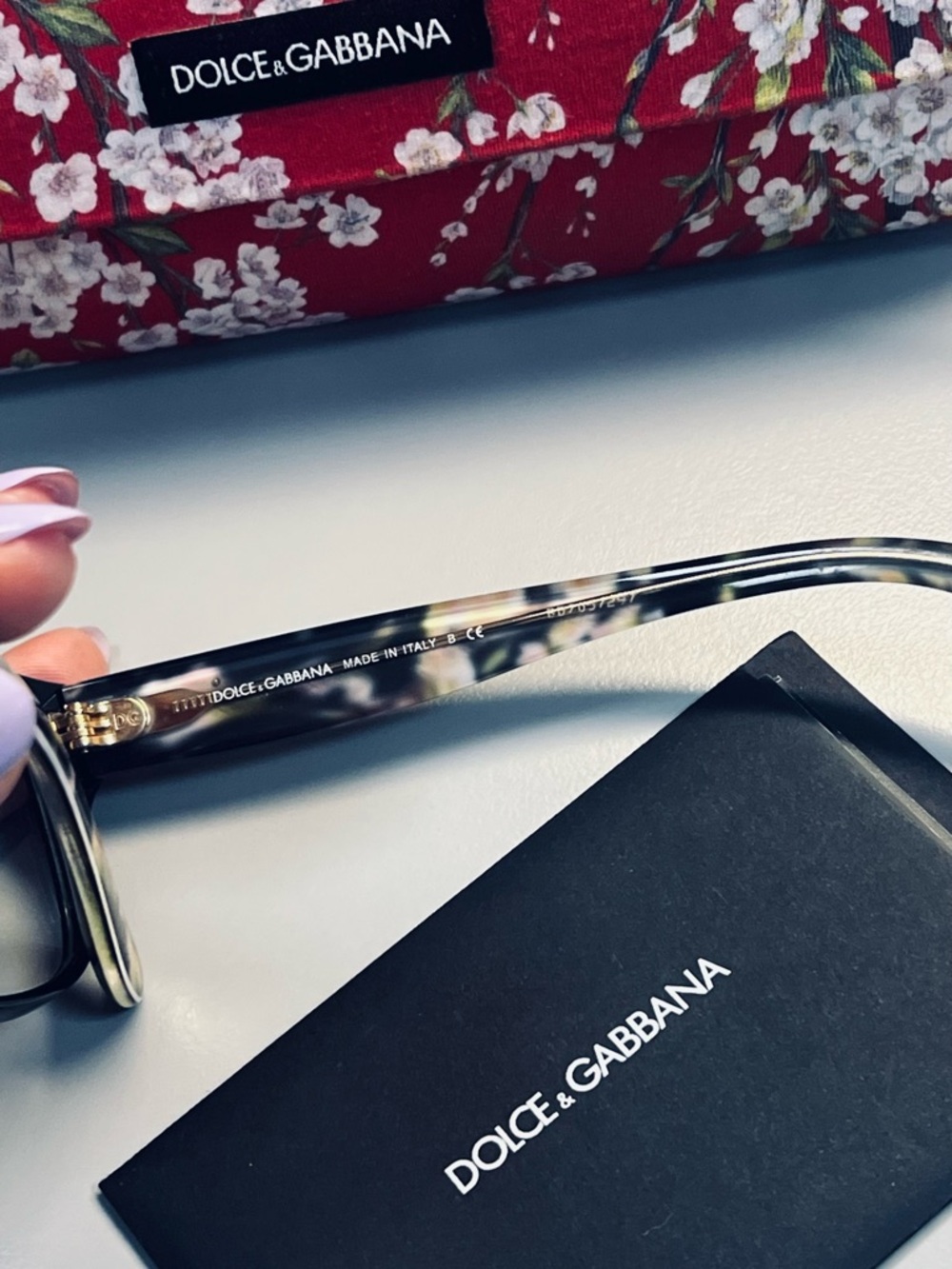 Dolce & Gabbana Black Cat-Eye Glasses with Floral Case - Picture 6 of 7